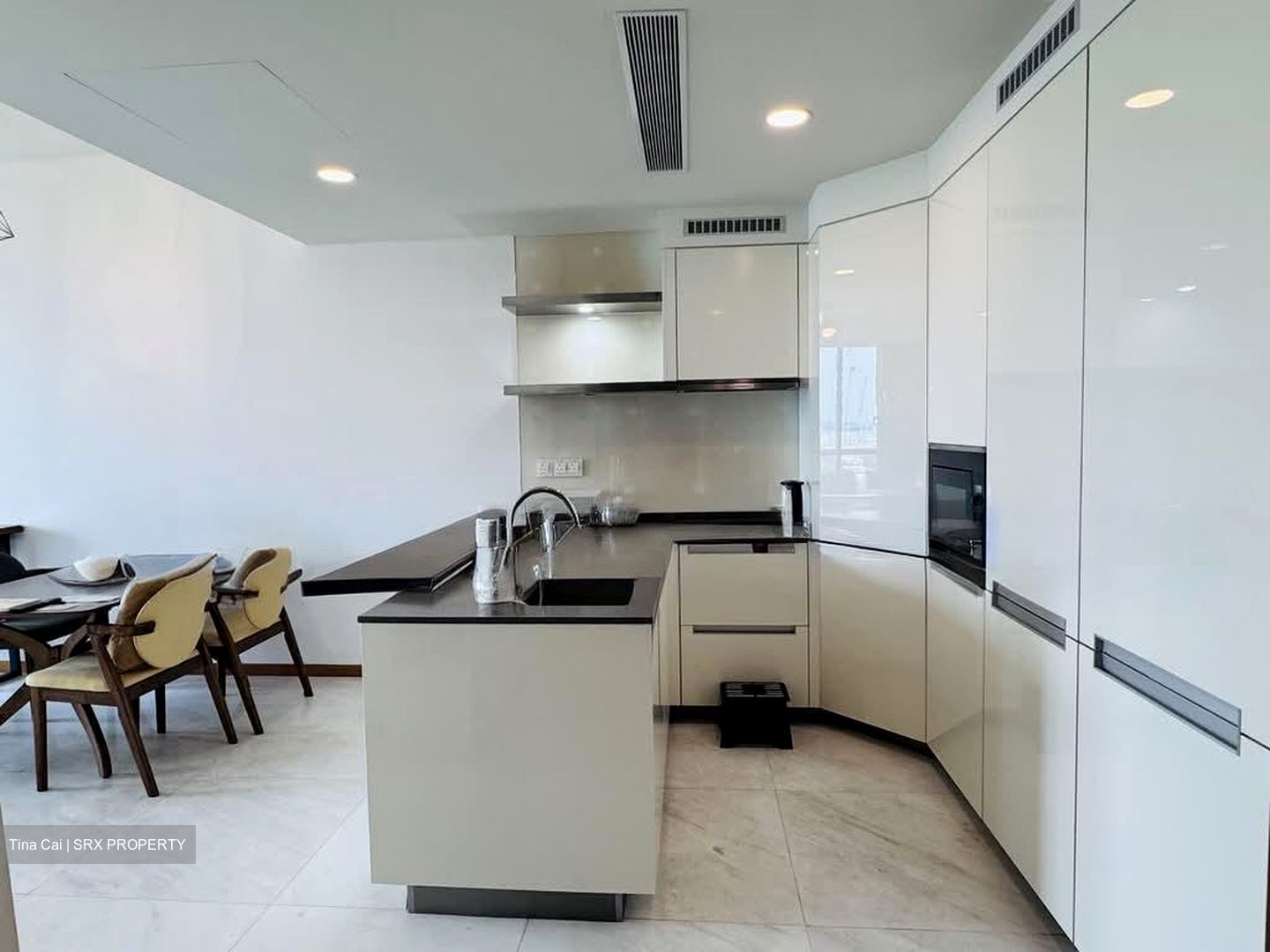 Marina One Residences (D1), Apartment #558573101